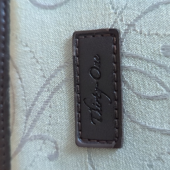 Double zippered wallet with checkbook cover - Picture 4 of 9